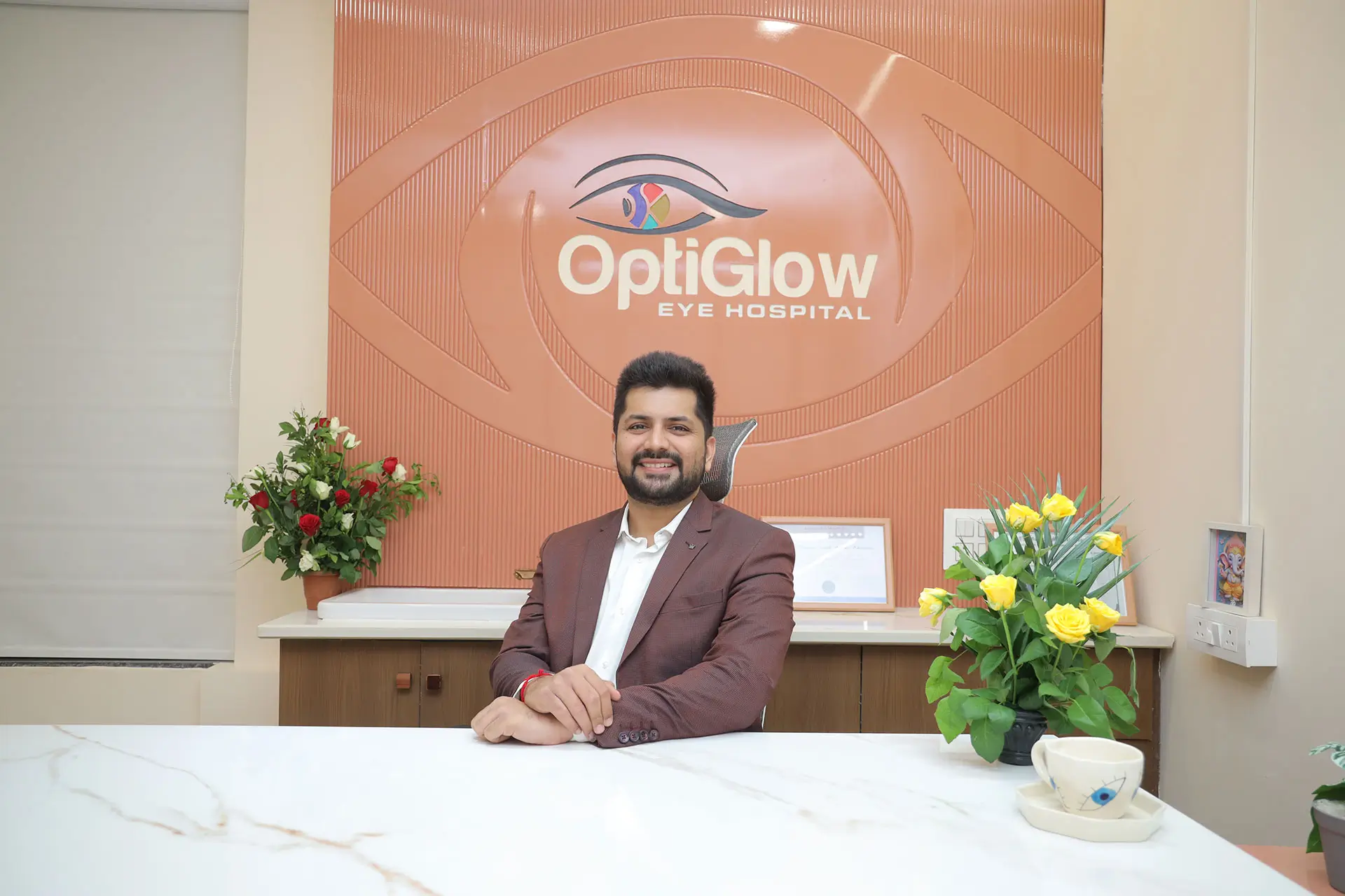 Eye Care Specialist in Vadodara - Dr Dhwanit Khetwani - OptiGlow Eye Hospital