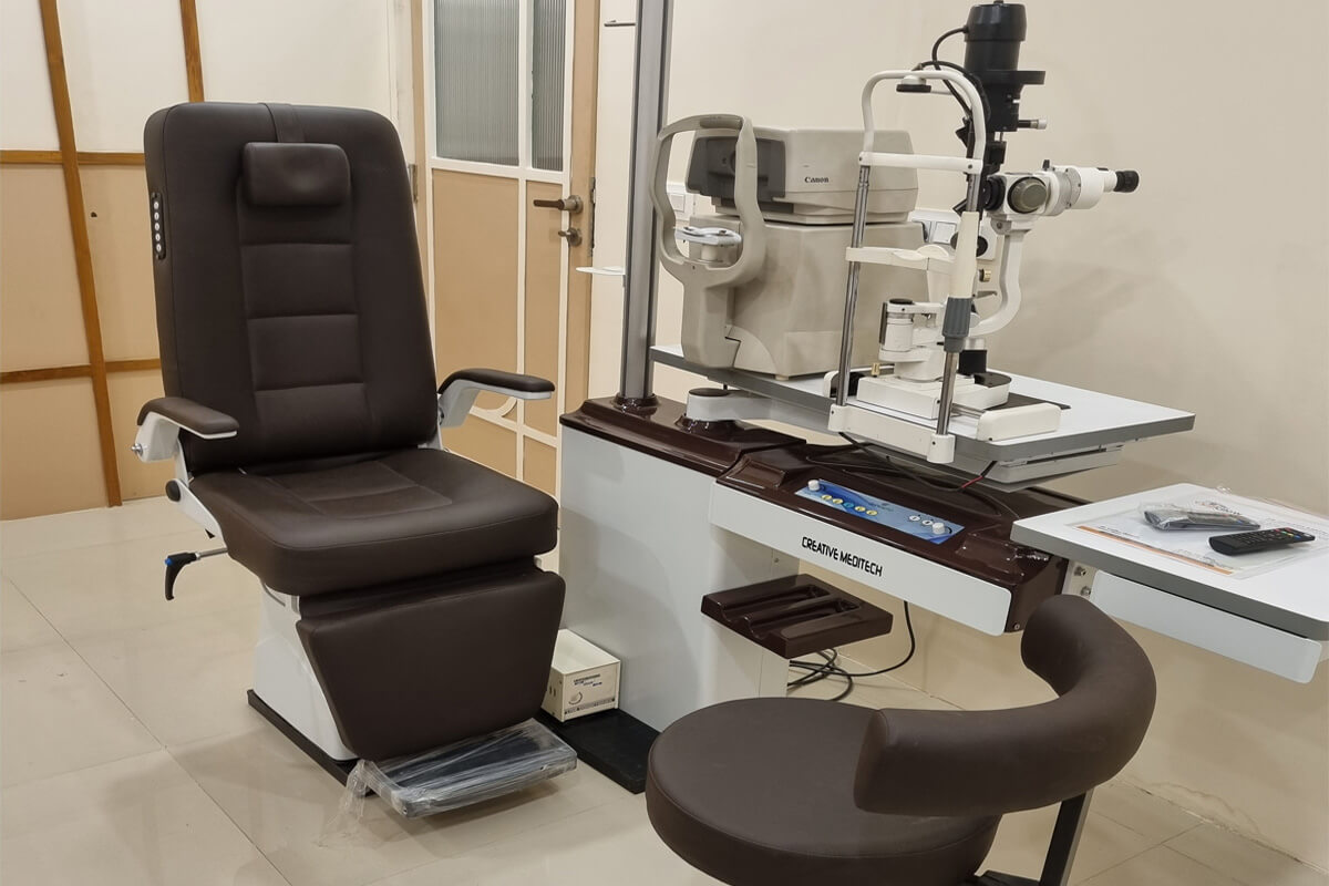 Eye Checkup and Treatment Tools at OptiGlow Eye Hospital
